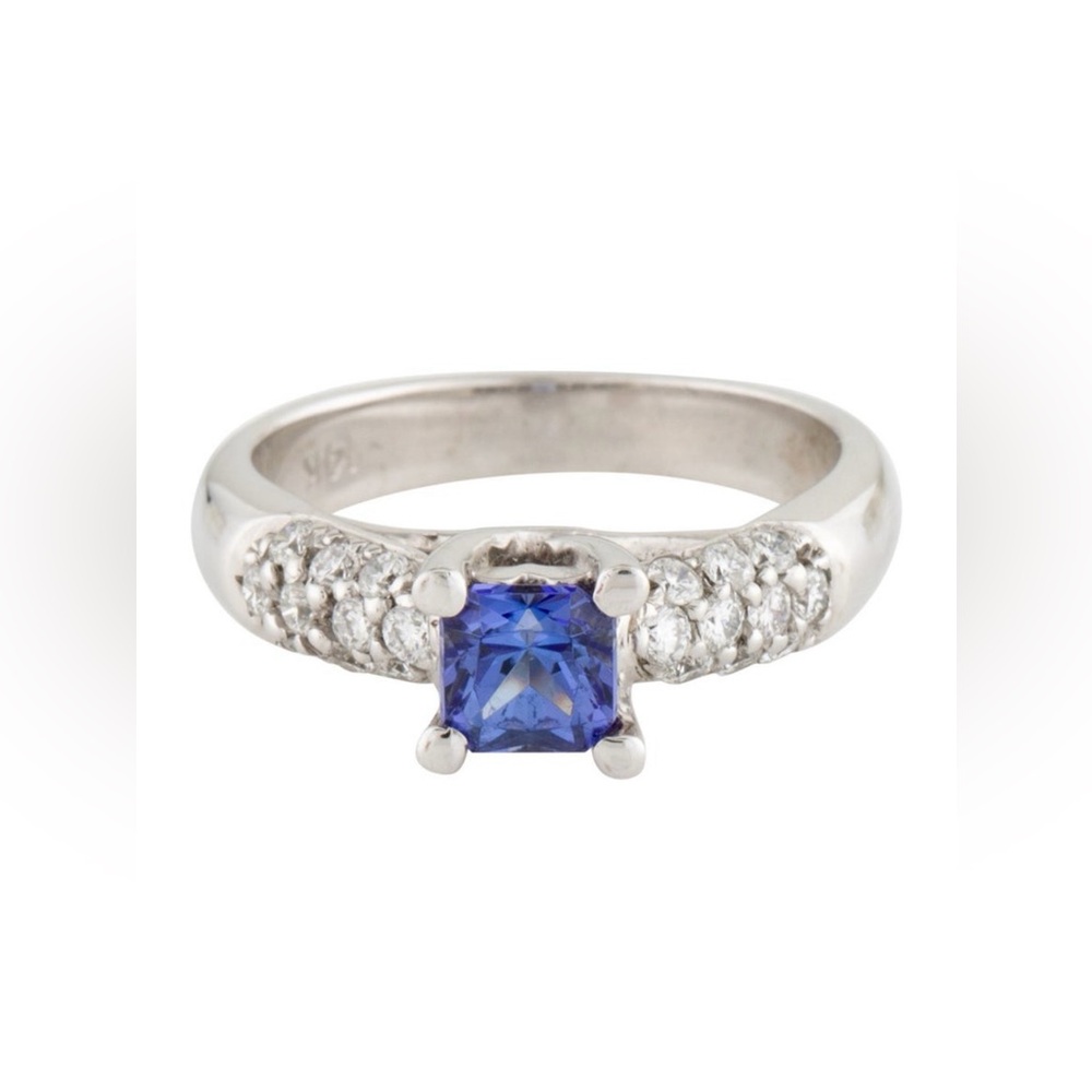14KT White Gold Natural Tanzanite and Natural Diamonds Cocktail Ring
